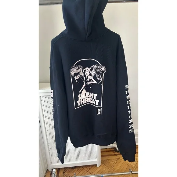 Lu'u Dan Graphic Print Crew Neck Hoodie Year of the Snake Size MEDIUM Oversized